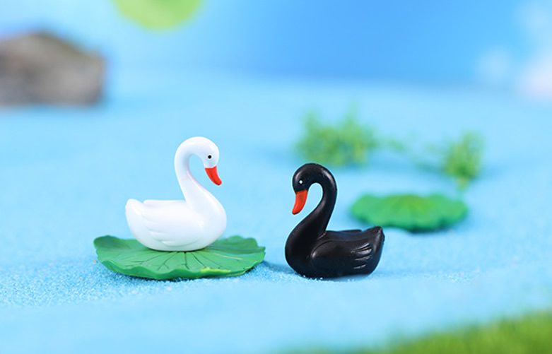 Pot Bonsai Fairy Garden Black White Swan Miniature Figurine Cartoon Love Ducks Decoration Mini Terrariums Fairy Garden Animals Statue Home Desk Kids Room Ornaments - 描述图 7