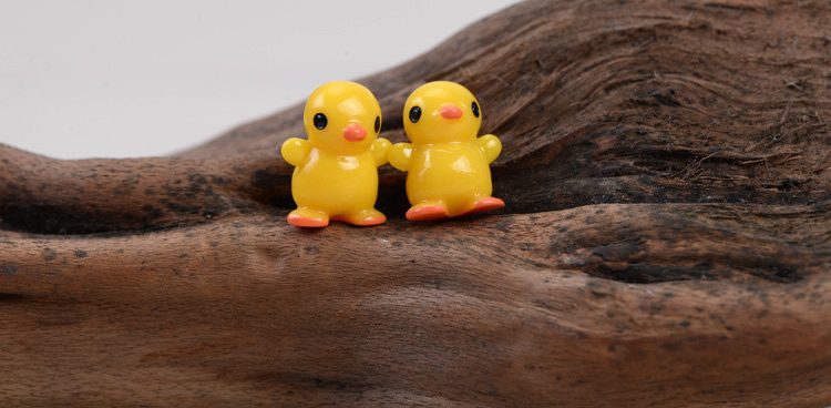 Cute Fairy Garden Duck Resin Animals Figurine Micro Moss Landscape Fairy Garden Home Decor Doll House Ornaments Miniature Craft Diy Container Accessories Wholesale Supplies - 描述图 3