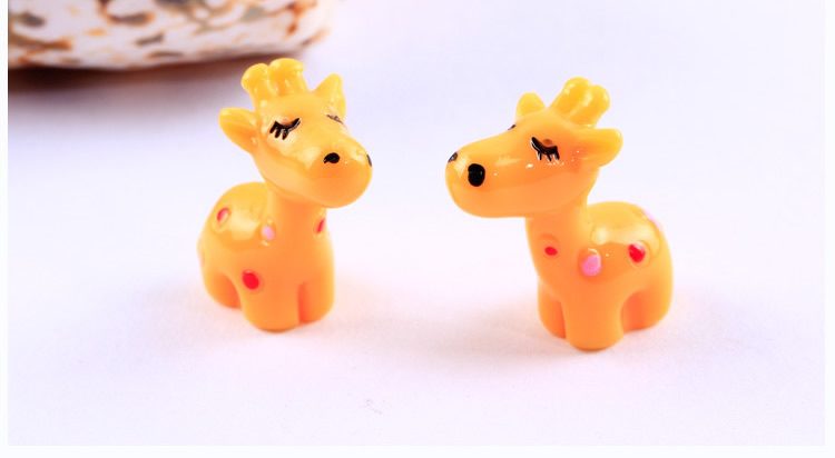 Moss Fairy Garden Micro Landscape Miniature Garden Fairy Garden Ornament Yellowsmall Deer Resin Small Fairy Garden Decoration Fairy Garden Accessories Diyassemble Fairy Garden Ornament Toys - 描述图 1