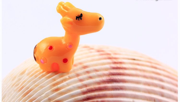 Moss Fairy Garden Micro Landscape Miniature Garden Fairy Garden Ornament Yellowsmall Deer Resin Small Fairy Garden Decoration Fairy Garden Accessories Diyassemble Fairy Garden Ornament Toys - 描述图 2