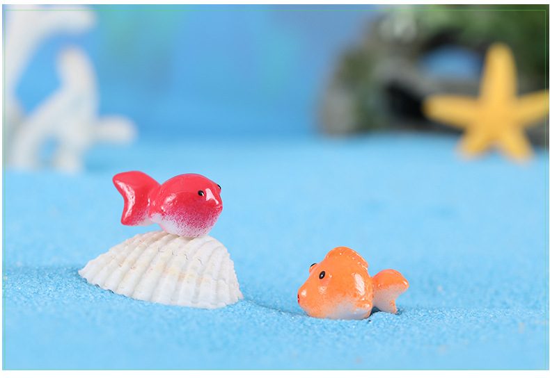 Resin Lovely Goldfish Miniatures Landscape Accessories For Home Garden Wholesale Price Fairy Garden Supply Cake Decoration Scrapbooking Craft Diy - 描述图 3