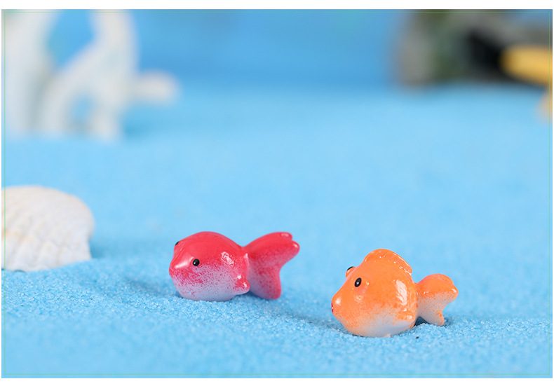 Resin Lovely Goldfish Miniatures Landscape Accessories For Home Garden Wholesale Price Fairy Garden Supply Cake Decoration Scrapbooking Craft Diy - 描述图 1