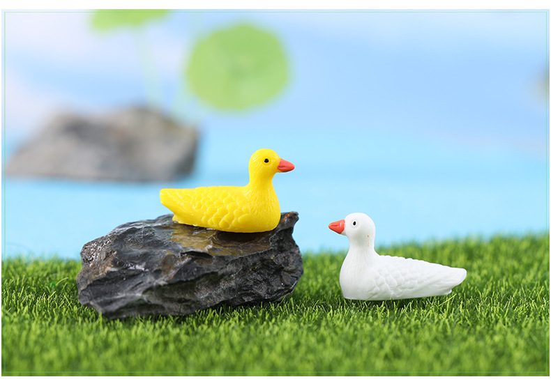 Modeling Animals Yellow Seagull Anime Figure Resin Cartoon Landscape Ornaments Creative Crafts Pendant Materials Figma Gifts - 描述图 4