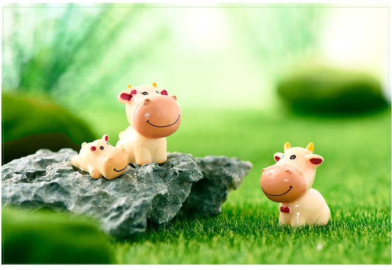 Cute Cow Family Animal Model Figurine Home Decor Miniature Fairy Garden Decoration Accessories Statue Resin Craft Figure - 描述图 2