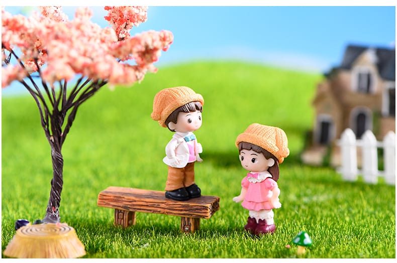 2Pcs Hat Girl Boy Lovers Figurines Wedding Doll Ornament Miniatures Couple Cake Decor Dollhouse Home Decoration Mini Craft - 描述图 2