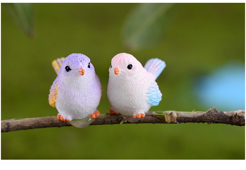 Cute Cartoon Colorful Fly Bird Sparrow Small Statue Figurine Ornament Miniatures Children Toy Decoration Gift - 描述图 1