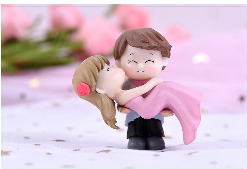 2 Pieces Bride Groom Wedding Gift Cute Marriage Couple Doll Sweet Ornament Small Statue Figurine Crafts Home Decoration - 描述图 1