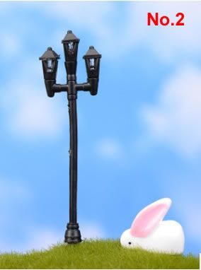 Vintage Streetlight Lamp Retro Mini Street Lamp Miniature Garden Ornament Lighting Figurines Fairy Garden Decoration Resin Craft Light Micro Landscaping Diy Fairy Garden Accessories
