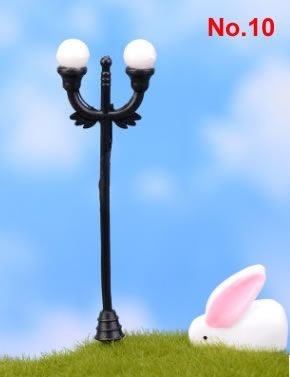 Vintage Streetlight Lamp Retro Mini Street Lamp Miniature Garden Ornament Lighting Figurines Fairy Garden Decoration Resin Craft Light Micro Landscaping Diy Fairy Garden Accessories