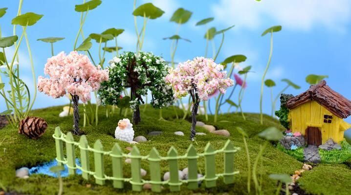 Fairy Garden Plants Artificial Christmas Tree Plastic Flowers Sakura Succulent Plant Ornament Miniature Garden Accessories - 描述图 4