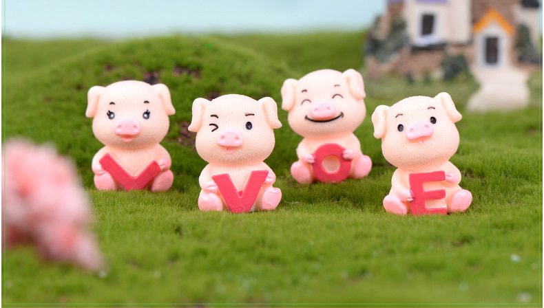 Cartoon Resin Love Pig Doll Toys Fairy Garden Decoration Miniture Fairy Garden Accessories Supplies Pot Bonsai Moss Fairy Garden Micro Landscape Miniature Garden Terrariums Fairy Garden Figurine Kits Items Auto Interior Decoration - 描述图 1