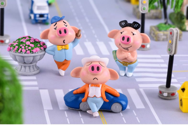 Cartoon Resin Pig Doll Toys Fairy Garden Decoration Miniture Fairy Garden Accessories Supplies Pot Bonsai Moss Fairy Garden Micro Landscape Miniature Garden Terrariums Fairy Garden Figurine Kits Items Auto Interior Decoration - 描述图 1