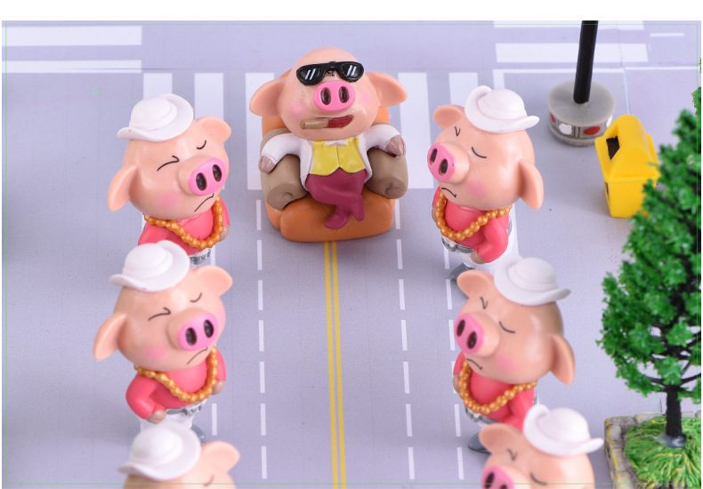 Cartoon Resin Pig Doll Toys Fairy Garden Decoration Miniture Fairy Garden Accessories Supplies Pot Bonsai Moss Fairy Garden Micro Landscape Miniature Garden Terrariums Fairy Garden Figurine Kits Items Auto Interior Decoration - 描述图 2