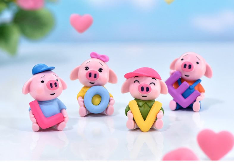 Cute Lovers Resin Pig Doll Toys Figurine Fairy Garden Decoration Miniture Fairy Garden Accessories Supplies Pot Bonsai Moss Fairy Garden Micro Landscape Miniature Garden Terrariums Fairy Garden Kits Items - 描述图 3
