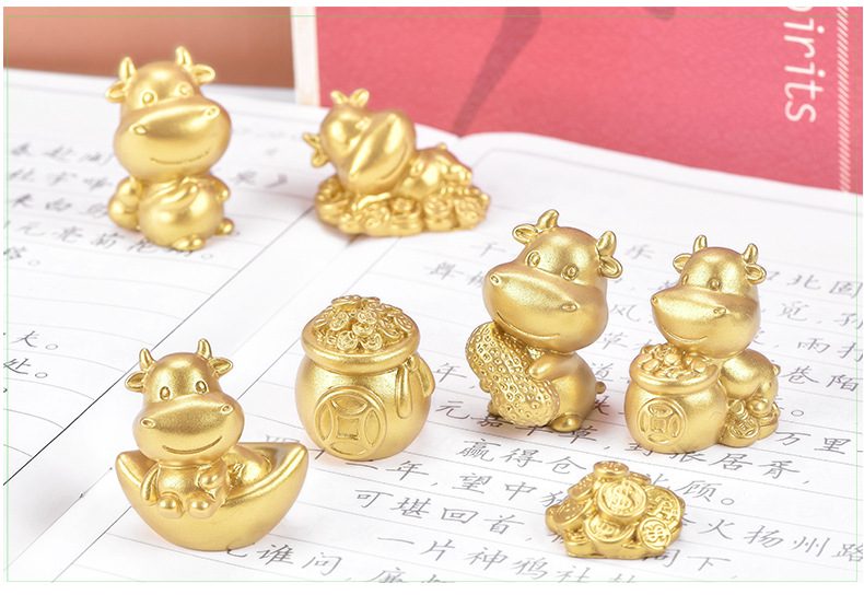 Miniture Fairy Garden Accessories Supplies Resin Gold Cattle Kids Toys Pot Bonsai Miniature Garden Terrariums Fairy Garden Animals Figurine Kits Items Decoration Cartoon Table Ornaments - 描述图 3