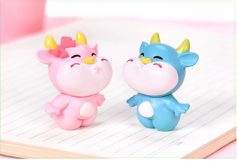 Miniture Fairy Garden Accessories Supplies Resin Cattle Kids Toys Pot Bonsai Miniature Garden Terrariums Fairy Garden Animals Figurine Kits Items Car Interior Decoration Cartoon Table Ornaments - 描述图 3