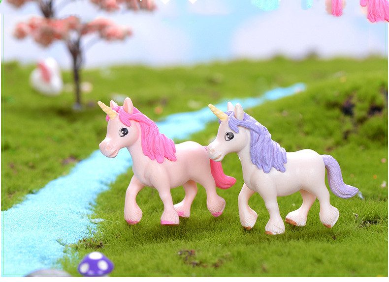 Miniture Fairy Garden Accessories Supplies Cartoon Unicorn Model Kids Toys Pot Bonsai Miniature Garden Terrariums Fairy Garden Pegasus Figurine Animals Kits Items Car Interior Decoration Table Ornaments - 描述图 1