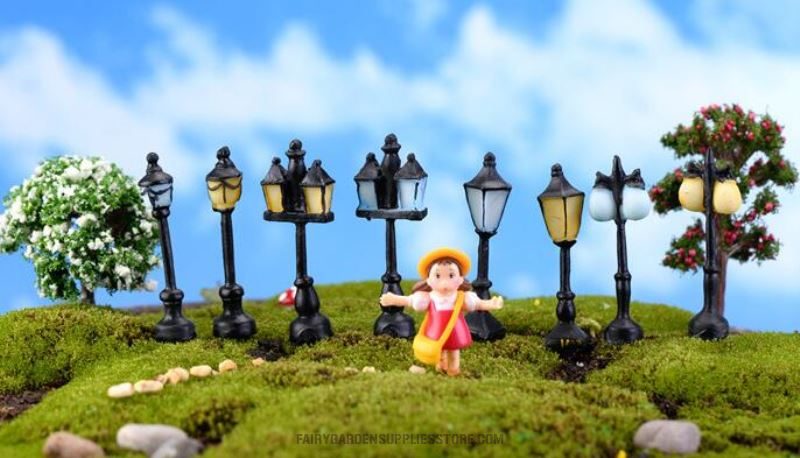Vintage Streetlight Lamp Retro Mini Street Lamp Miniature Garden Ornament Streetlight Figurines Fairy Garden Decoration Resin Craft Light Micro Landscaping Diy Fairy Garden Accessories - 描述图 2