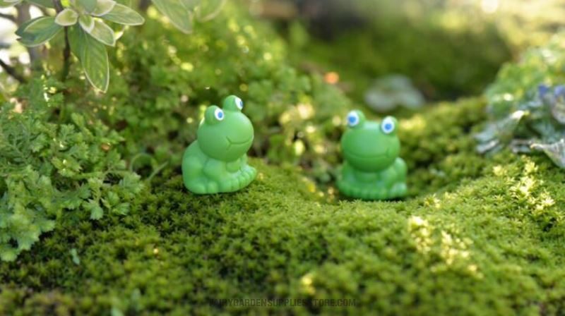 Resin Fairy Garden Decoration Animal Micro Landscape Miniature Garden Doll Decorate Terrarium Fairy Garden Accessories Blue Eyes Small Frogs Diy Bonsai Material Wholesale - 描述图 2