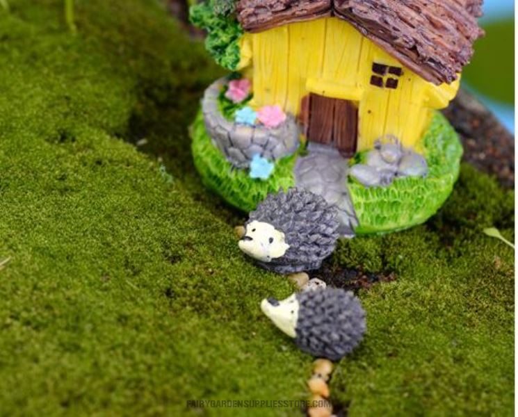 Cute Fairy Garden Hedgehogs Cartoon Animal Children Micro Landscape Resin Miniature Garden Decorate Fairy Garden Decoration Terrariums Fairy Garden Accessories Hedgehogs And Small Hedgehogs Doll Bonsai Diy Material Wholesale - 描述图 5