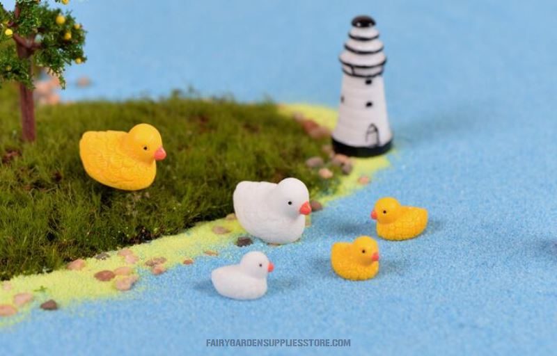 Terrariums Fairy Garden Mini Cute Little Yellow Duck Resin Crafts For Home Plants Decoration Miniature Dollhouse Bonsai Fairy Garden Ornaments Diy Aquarium Fairy Garden Accessories Yellow Duck Resin Crafts Doll Toys - 描述图 4