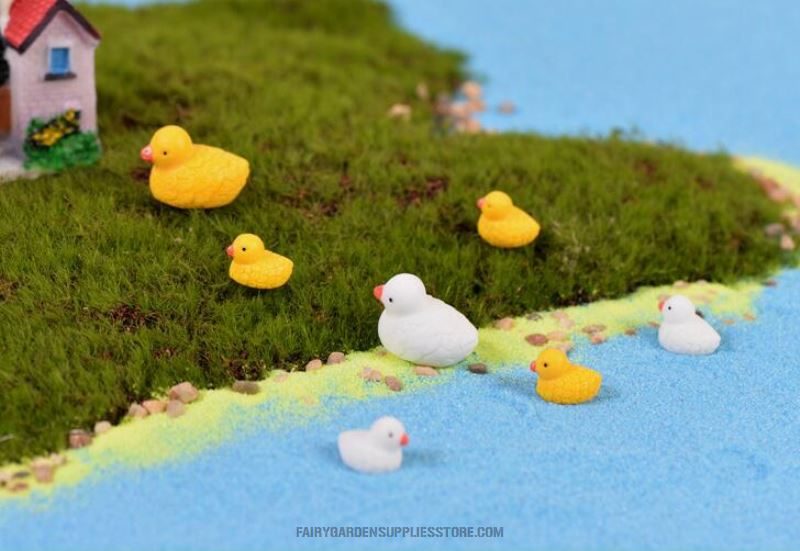 Terrariums Fairy Garden Mini Cute Little Yellow Duck Resin Crafts For Home Plants Decoration Miniature Dollhouse Bonsai Fairy Garden Ornaments Diy Aquarium Fairy Garden Accessories Yellow Duck Resin Crafts Doll Toys - 描述图 3