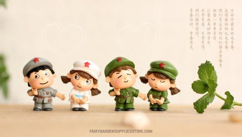 Pot Mini Fairy Garden Soldier Cute Lover Figurine Sweety Couple Miniature Bonsai Ornament Decoration Indoor Fairy Garden Cartoon Character Room Table Decor - 描述图 1