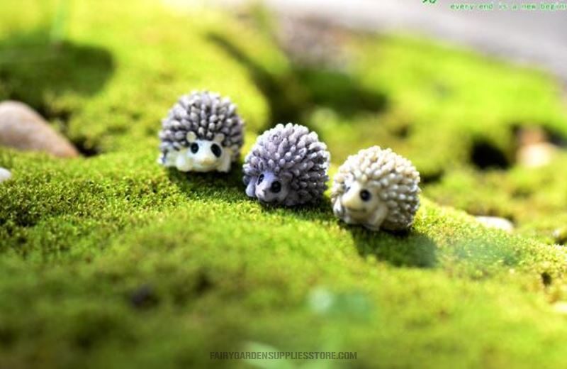 Mini Fairy Garden Hedgehog Diy Miniatures Terrarium Figurines Mini Garden Decoration Hedgehog Fairy Garden Chair Craft Decoration Resin Garden Ornament Cute Animal - 描述图 1