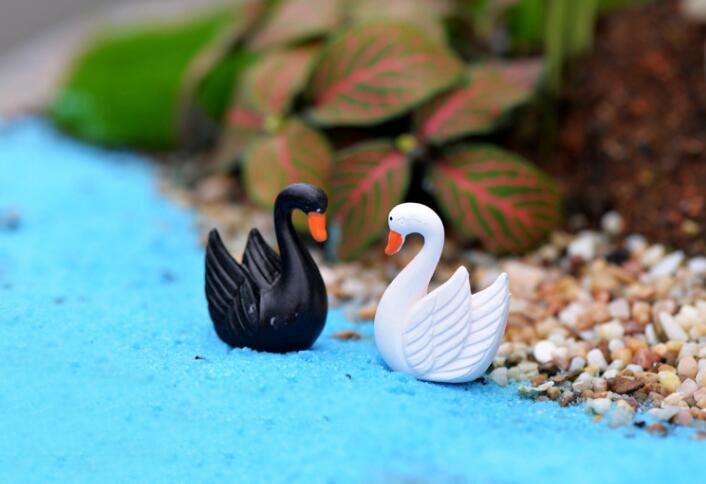 Mini Resin Black White Feather Swan Pot Bonsai Fairy Garden Accessories Birds Micro Landscape Miniature Garden Terrariums Fairy Garden Decoration Artificial Fairy Garden Ornament Child Gift Resin Crafts Accessories Decor Animals - 描述图 2