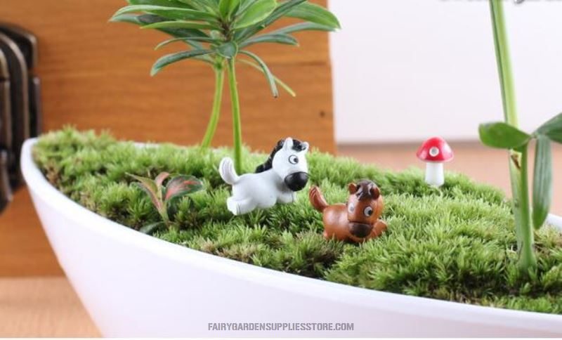 Mini Fairy Garden Resin Horse Micro Landscape Pot Bonsai Miniature Garden Fairy Garden Ornament Small Horses Doll Terrariums Fairy Garden Decoration Cute Fairy Garden Accessories Toys - 描述图 3