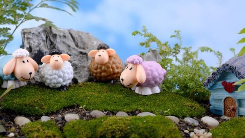 Cute Moss Fairy Garden Animal Pot Bonsai Micro Landscape Miniature Garden Decorate Terrariums Fairy Garden Decoration Fairy Garden Accessories Mini Lovely Big Ears Sheep Doll Diy Material Wholesale Children Toys - 描述图 5