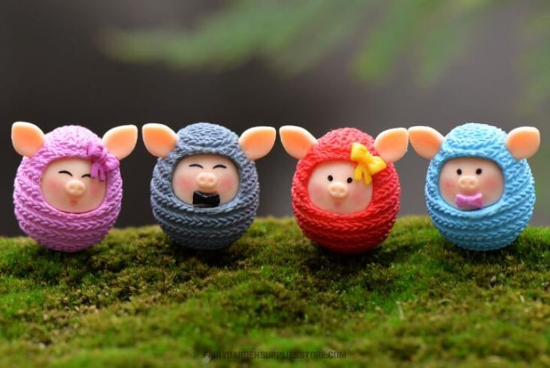 Lovers Pig Doll Small Pig Toys Wool Pig Fairy Garden Decoration Cute Fairy Garden Accessories Pot Bonsai Moss Fairy Garden Micro Landscape Miniature Garden Fleshy Terrariums Fairy Garden Decoration - 描述图 3