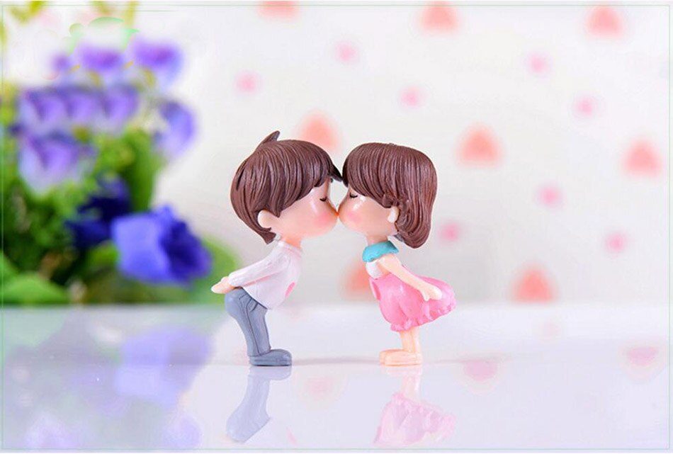 10-Pairs-Kissing-BoyGirl-Couple-For-Garden-Moss-Terrarium-Home-Desktop-DecorCraftsBonsaiDoll-HouseMiniatures-32856333398