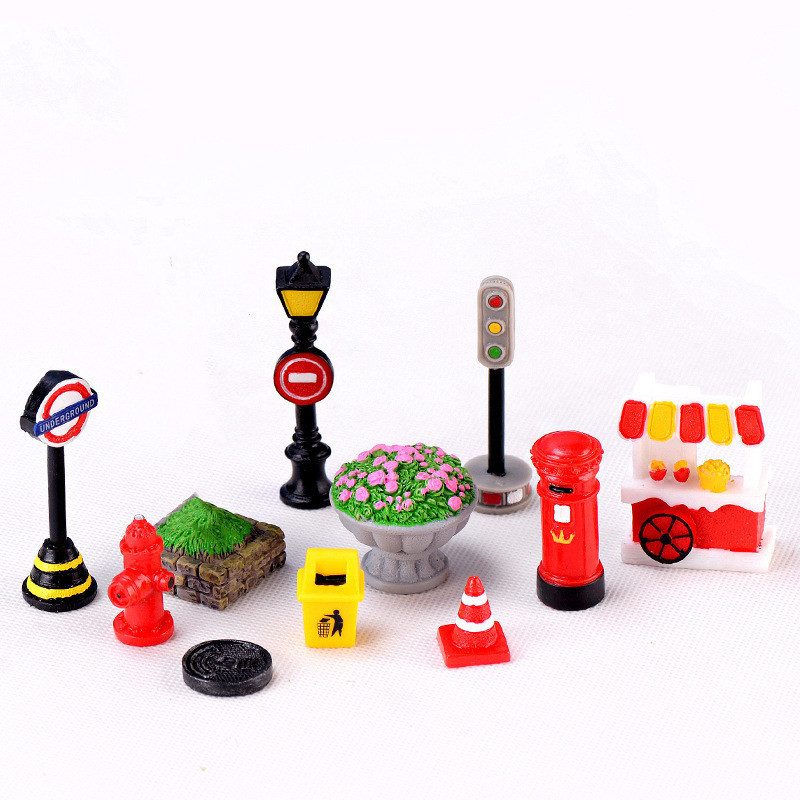 11pcsset-Resin-Cartoon-Indicating-Street-Light-Anime-Figure-Potted-Plant-Assembly-Small-Ornaments-DIY-Craft-Material-Figma-Toys-4000087707647