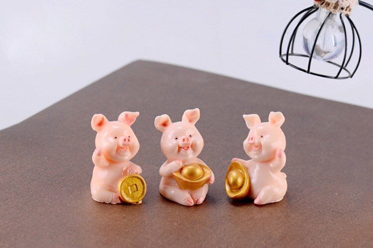 1pc-Ingot-Pig-Figures-Wealth-Piggie-Model-Miniature-Figurines-Couple-Fairy-home-Garden-Wedding-Doll-Decoration-Girl-toy-gift-32962717169