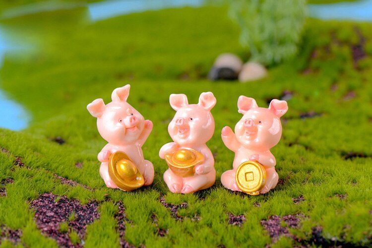 1pc-Ingot-Pig-Figures-Wealth-Piggie-Model-Miniature-Figurines-Couple-Fairy-home-Garden-Wedding-Doll-Decoration-Girl-toy-gift-32962717169