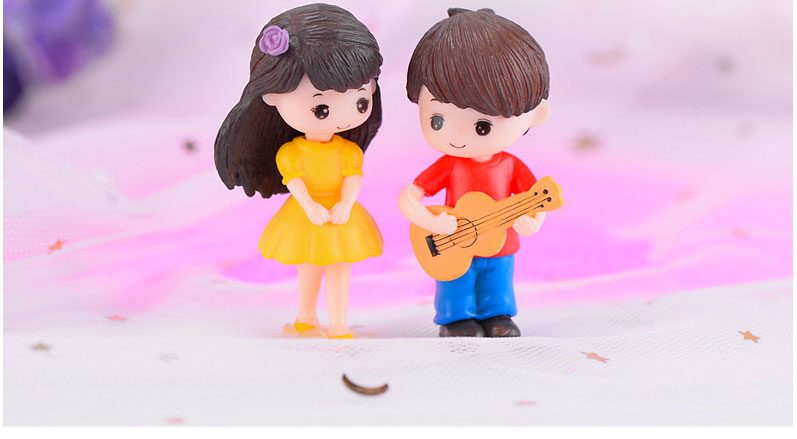2PCS-Guitar-Boy-Girl-Lover-Miniature-Figurine-Doll-House-Mini-Fairy-Garden-Decoration-Cartoon-Cake-Ornament-Toy-DIY-Accessories-33015280098