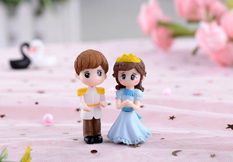 2pcs-Wedding-Prince-Princess-Lover-figurine-cartoon-character-fairy-garden-home-miniature-ornament-desk-decoration-DIY-accessory-4000182791146