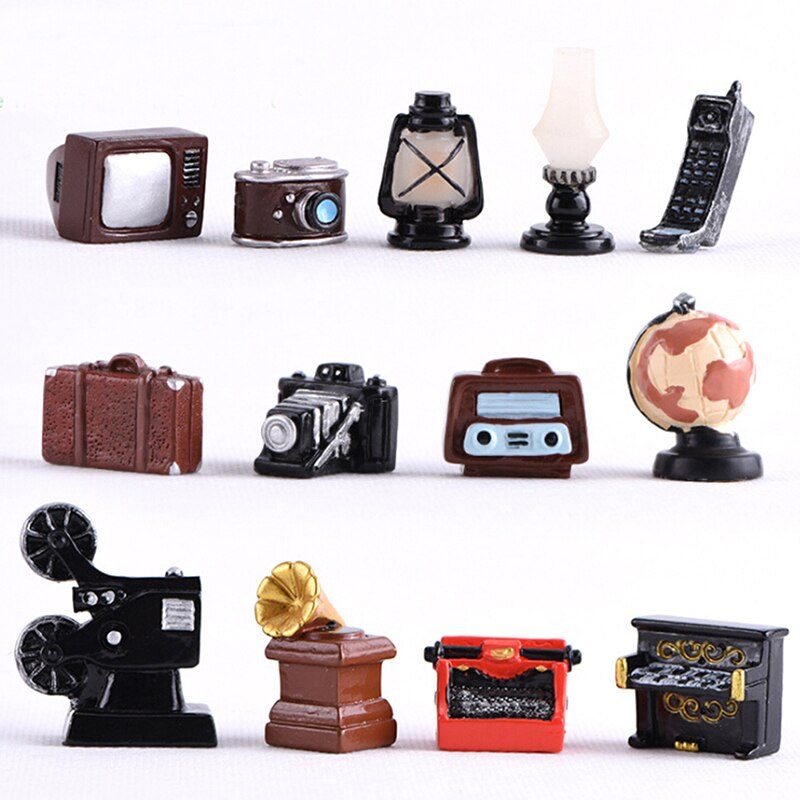 Baby-DIY-Toy-Lamp-Oil-Lamp-Camera-TV-Piano-for-Doll-House-Decor-Dollhouse-Miniature-Retro-Simulation-Furniture-Model-Toys-4000221434380