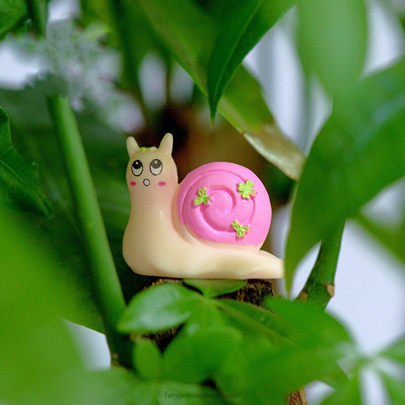 Colorful Snail Garden Miniature Figurine Cartoon Animal Home Decor Decoration Cake Mini Fairy Garden Ornament Toy