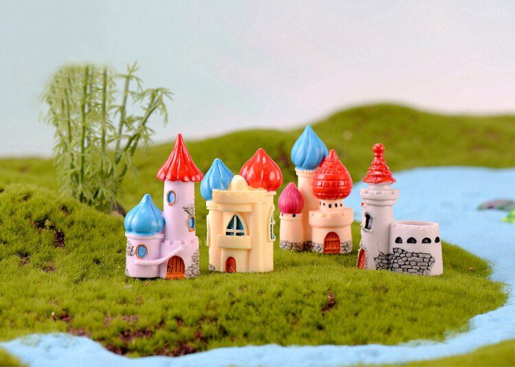 Fairy-tale-Castle-Model-Resin-Crafts-Palace-Miniature-cartoon-Figures-Mini-Garden-Cake-decoration-accessories-toys-Kids-Gift-32965943110