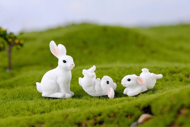 Family-White-Rabbit-figurine-Animal-Model-Resin-Craft-micro-landscape-home-decor-miniature-fairy-garden-decoration-accessories-32982279112