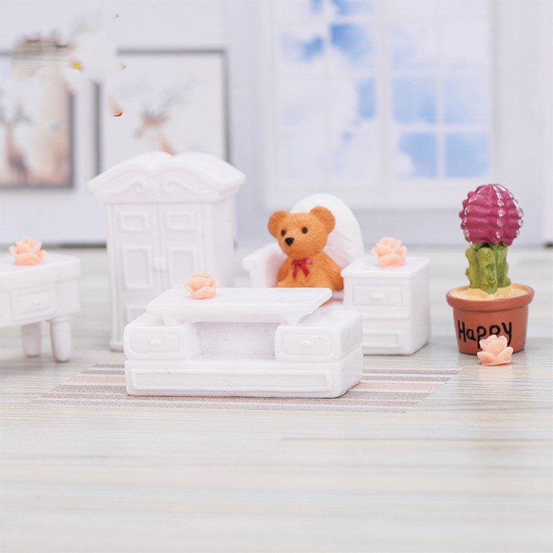 Mini-Household-Models-Cartoon-Anime-Figure-Clay-Charms-DIY-Micro-Landscape-Decoration-Ornaments-Resin-Figma-Gifts-for-Children-33044808888