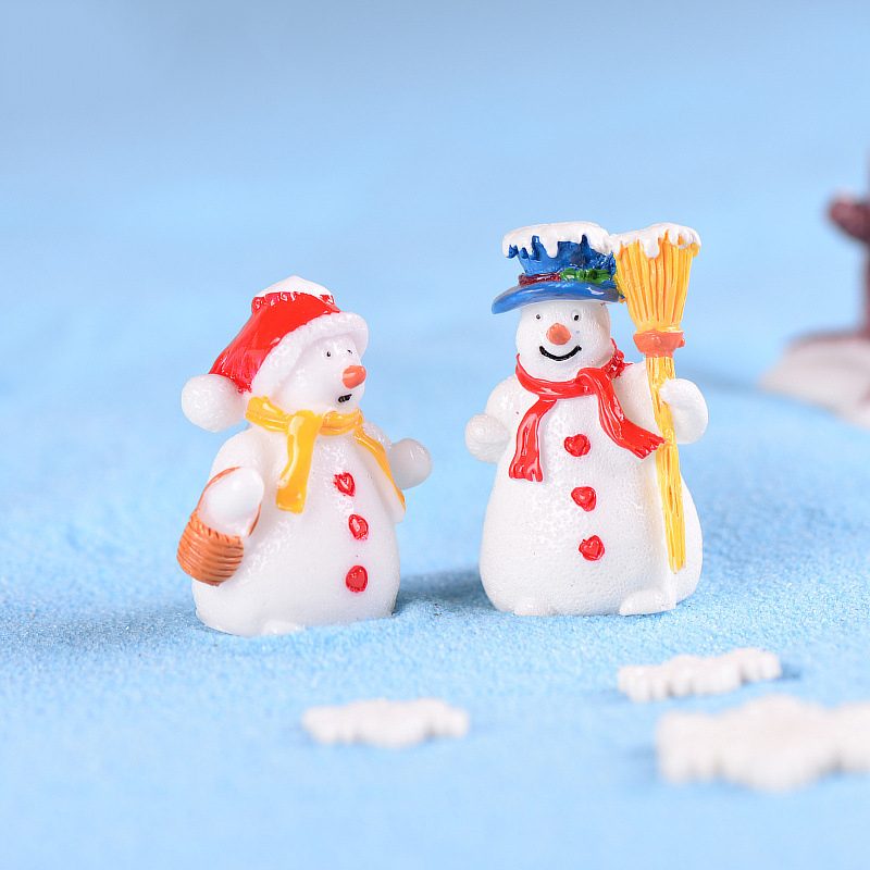 4PCS-Miniature-Snowman-Model-Couple-Models-Can-DIY-Christmas-Decorations-and-Family-Daily-Ornaments-with-Mossy-Snow-Scenes-Cute-4001238922812