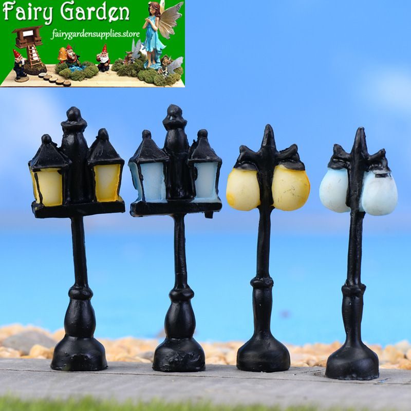 Vintage Streetlight Lamp Retro Mini Street Lamp Miniature Garden Ornament Streetlight Figurines Fairy Garden Decoration Resin Craft Light Micro Landscaping Diy Fairy Garden Accessories