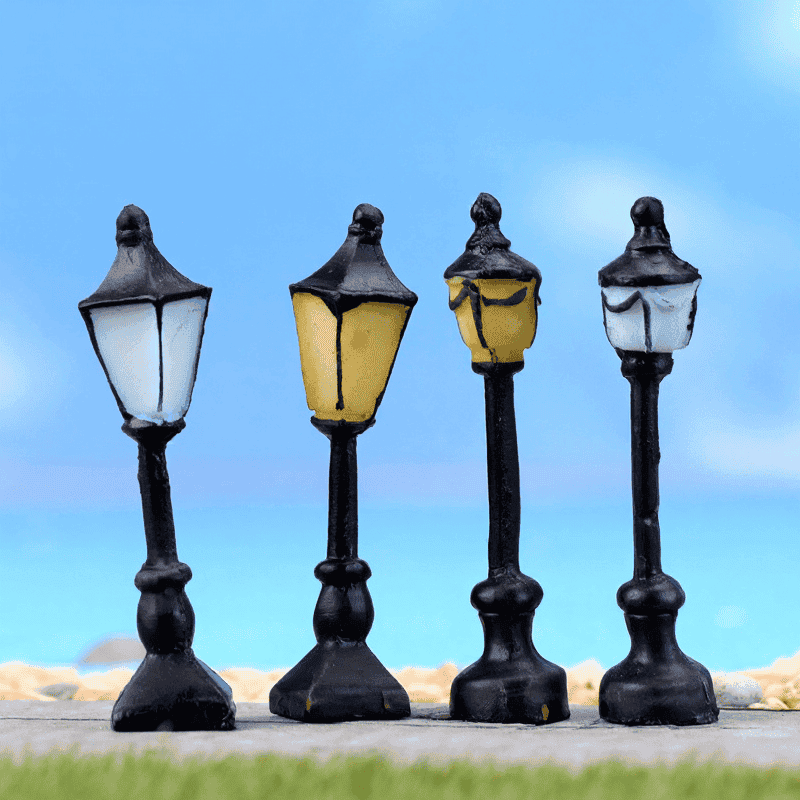 Vintage Streetlight Lamp Retro Mini Street Lamp Miniature Garden Ornament Streetlight Figurines Fairy Garden Decoration Resin Craft Light Micro Landscaping Diy Fairy Garden Accessories