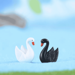 Mini Resin Black White Feather Swan Pot Bonsai Fairy Garden Accessories Birds Micro Landscape Miniature Garden Terrariums Fairy Garden Decoration Artificial Fairy Garden Ornament Child Gift Resin Crafts Accessories Decor Animals