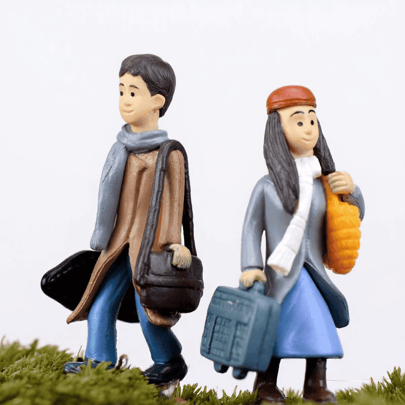 Mini Fairy Garden Accessories Resin Lovers Romantic Couple Figurine Fairy Garden Couple Swing Figurine Cartoon Cute Resin Fairy Garden Lovers Doll Pendant For Gift