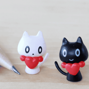 Mini Fairy Garden Animals Pot Bonsai Micro Landscape Miniature Garden Terrariums Fairy Garden Ornament Cartoon Love Black White Cat Figurines Diy Fairy Garden Decoration Wholesale Fairy Garden Accessories Supplies Kids Toys