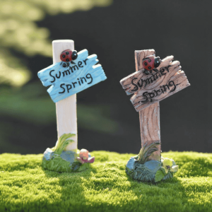 Mini Fairy Garden Road Sign Pot Bonsai Welcome Stake Figurines Miniature Craft Signpost Fairy Garden Miniature Bonsai Micro Landscape Terrariums Doll House Decor